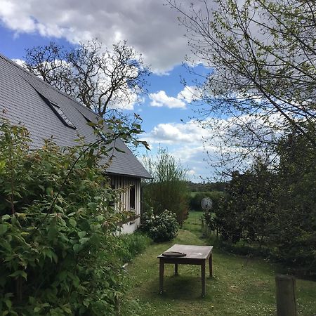 Gite Des Tournesols Ecaquelon Zewnętrze zdjęcie
